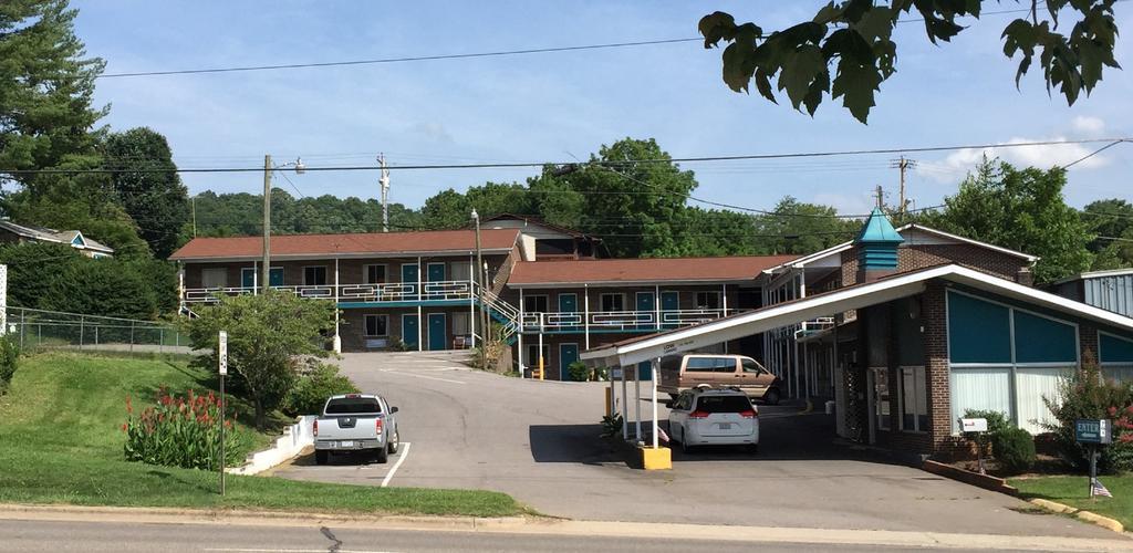 A Sapphire Inn Franklin Exterior foto